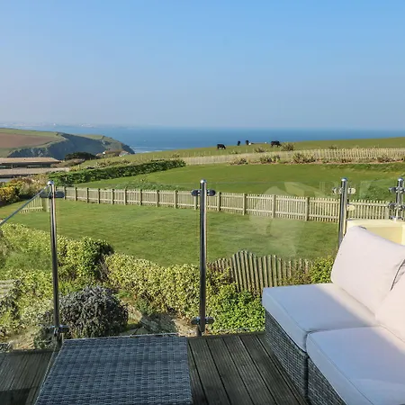 Coastman's Nest Holiday home
